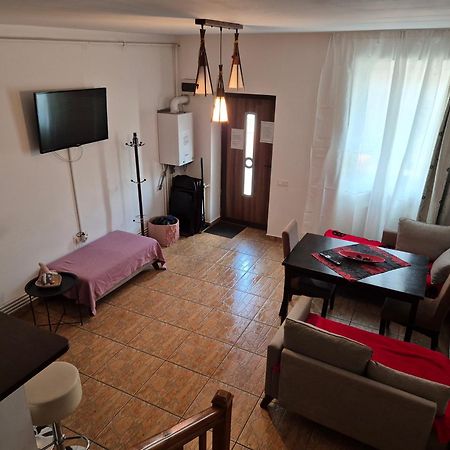Casa Cu Balcon Appartement Braşov Buitenkant foto