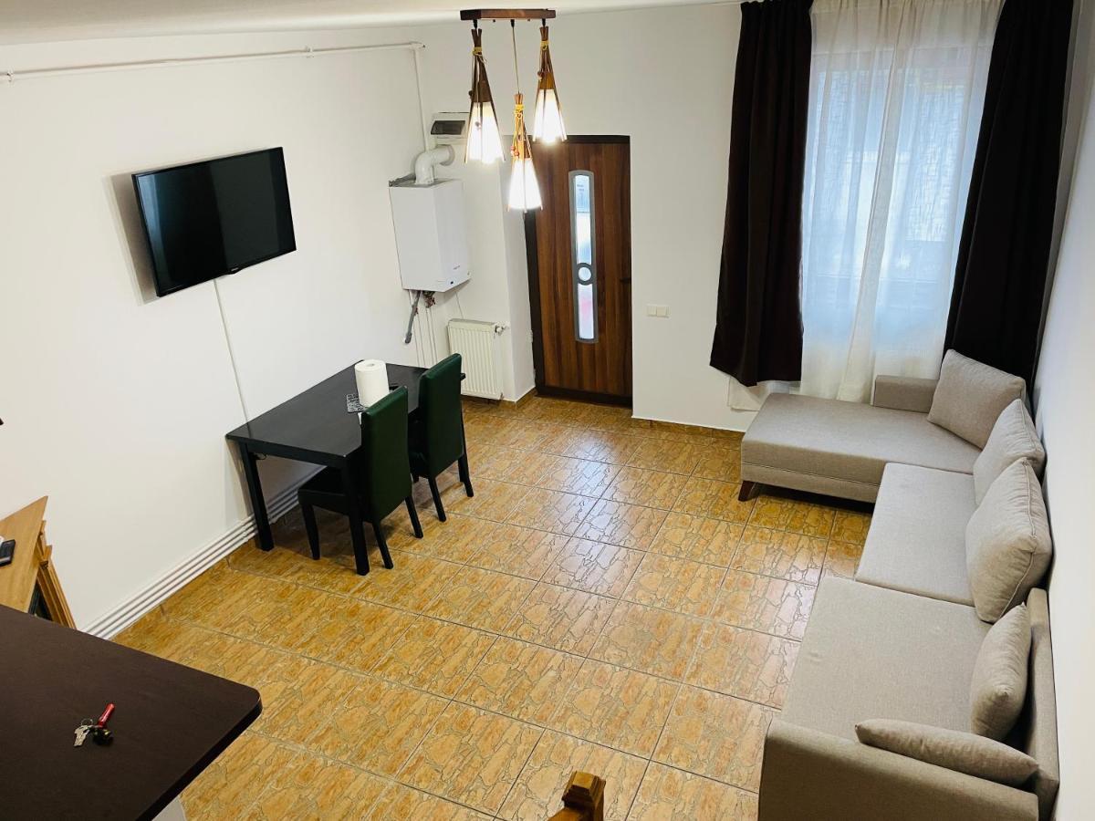 Casa Cu Balcon Appartement Braşov Buitenkant foto