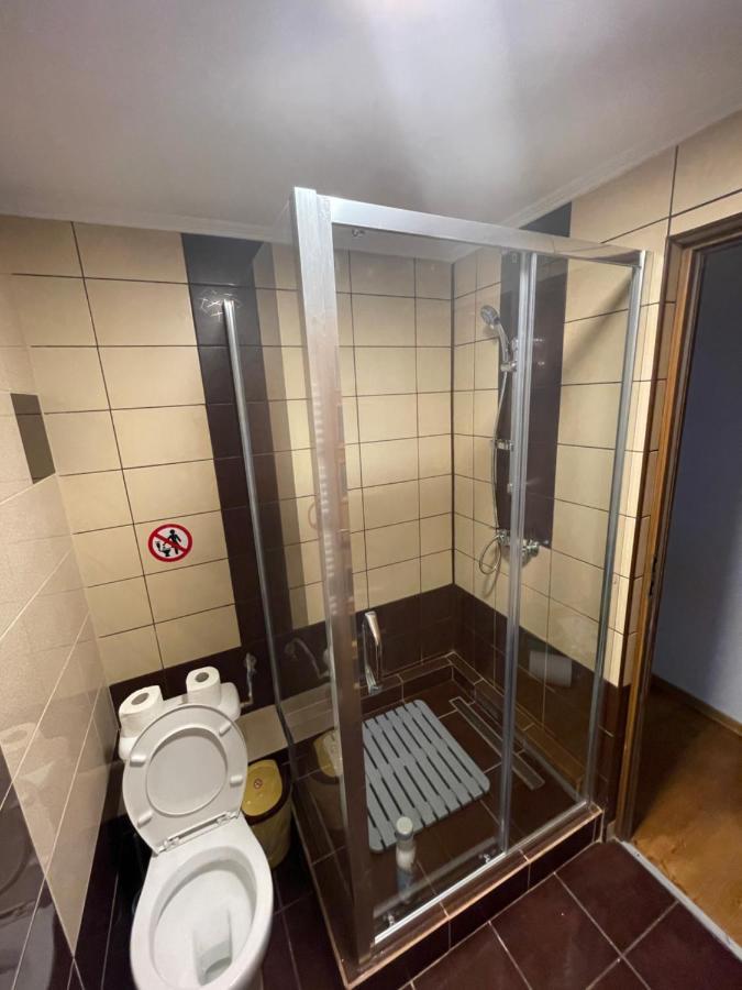 Casa Cu Balcon Appartement Braşov Buitenkant foto