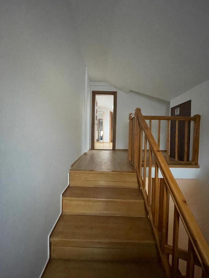 Casa Cu Balcon Appartement Braşov Buitenkant foto